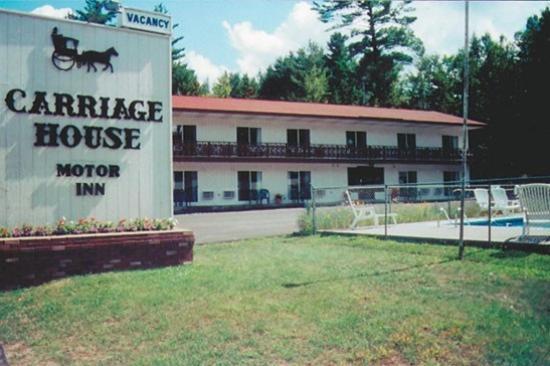 Carriage House Motor Inn 레이크플래시드 외부 사진